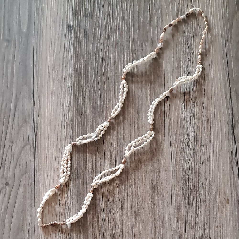 Patterned Seashell Necklace